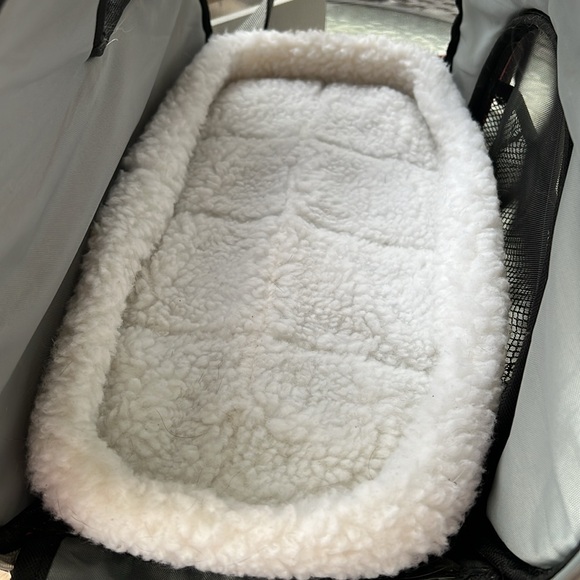 Bergan soft sided pet carrier NWOT - Picture 4 of 10